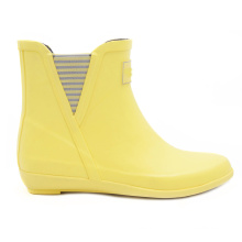 2020 Neue Mode Walmart Großhandel Naturkautschuk 3/4 Regenstiefel für Männer Eva Regenstiefel